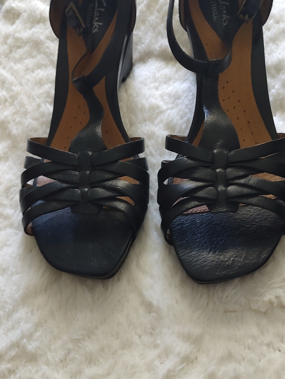 Clark's Artisan Sandals - Picture 2 of 8